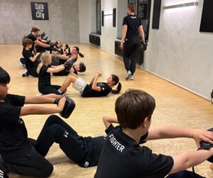 Safe in the City _ Selbstverteidigung Teenager